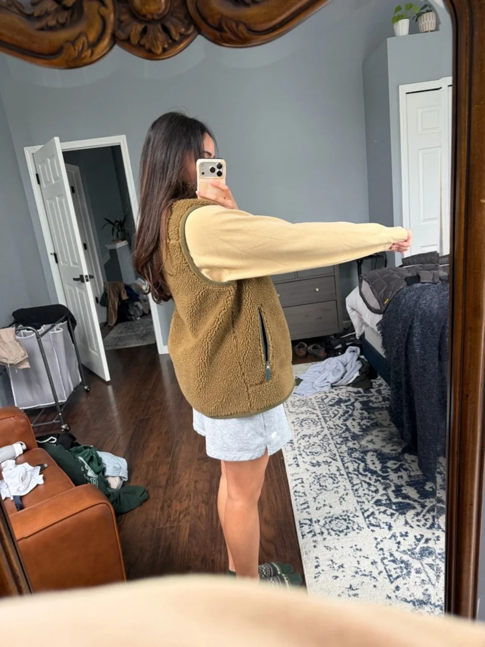 L.L.Bean Mountain Pile
Fleece Vest in Fatigue Green - Picture 4 of 9